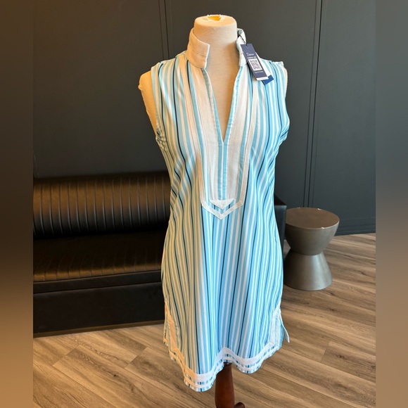 Sleeveless tunic dress/ coverup in blues & white atrioe pattern - Picture 1 of 12